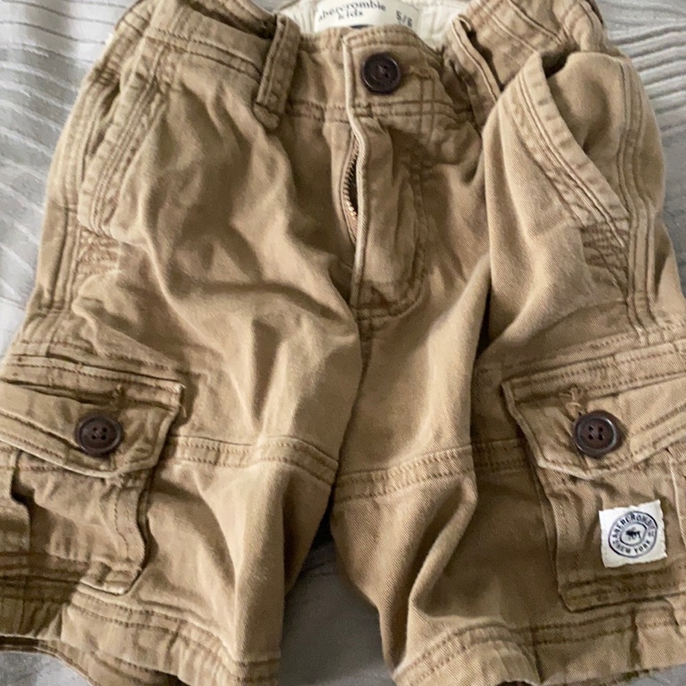 Abercrombie kids khaki shorts 5/6